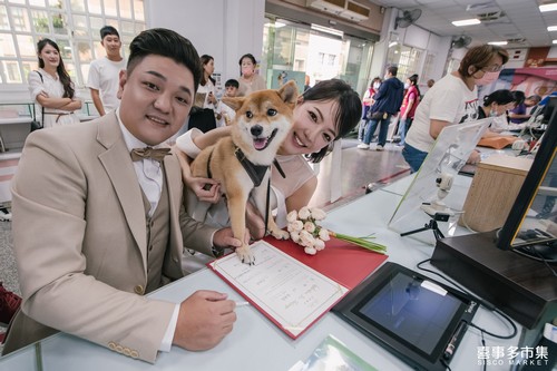 結婚登記攝影dcard,結婚登記攝影費用,結婚登記攝影台北,結婚登記拍攝,2小時註冊攝影,註冊攝影價錢,登記婚寫真,結婚登記攝影,結婚登記攝影桃園,結婚登記攝影台中,結婚登記攝影台南,結婚登記攝影高雄,登記拍照方案,結婚登記攝影推薦